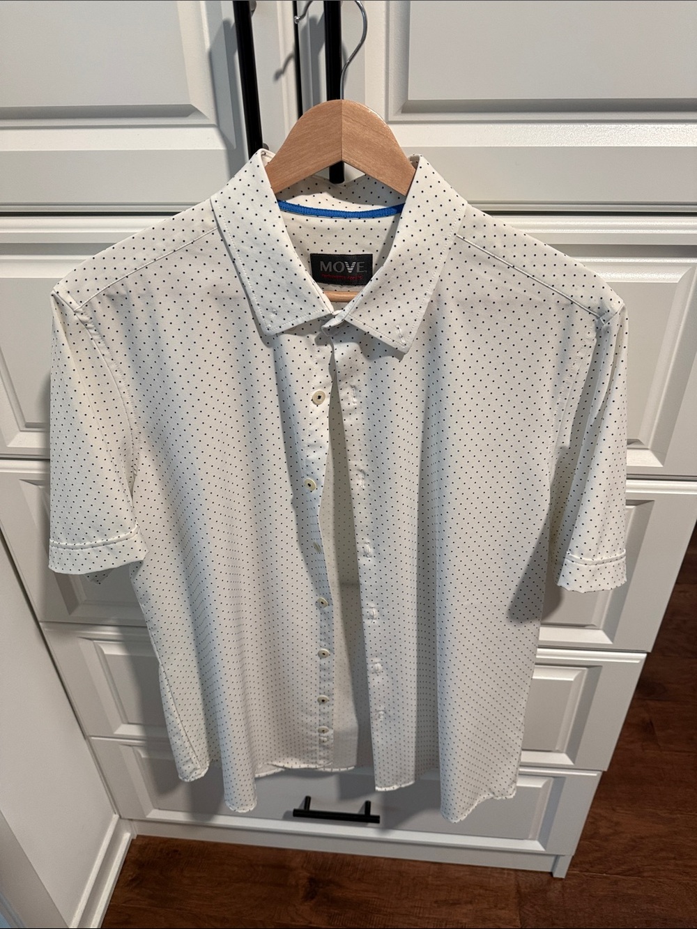 Men’s White Short-Sleeve Micro Dot Button-Down Shirt
